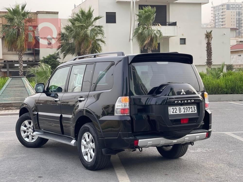 ميتسوبيشي باجيرو